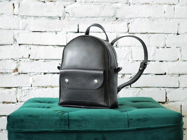 Black leather backpack women/Leather back pack men/Vintage style/PERSONALIZED/Textured natural leather